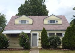 Foreclosure Listing in W WILLOWICK DR EASTLAKE, OH 44095