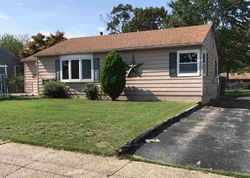  F St, Millville NJ