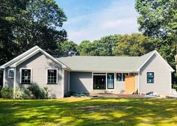 Foreclosure Listing in TROUT BROOK LN RIVERHEAD, NY 11901