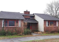 Foreclosure Listing in THOMPSON AVE WEST POINT, VA 23181