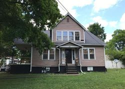 Foreclosure in  E 7TH ST Hopkinsville, KY 42240