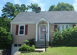  Hemlock St, Stratford CT
