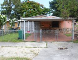  Nw 42nd St, Miami FL