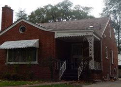Foreclosure in  STRATHMOOR ST Detroit, MI 48235