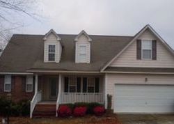 Foreclosure Listing in MIRANDA DR HOPE MILLS, NC 28348