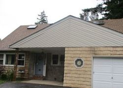 Foreclosure Listing in WHITEHALL BLVD GARDEN CITY, NY 11530