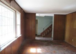 Foreclosure Listing in RUMFORD RD KINGS PARK, NY 11754
