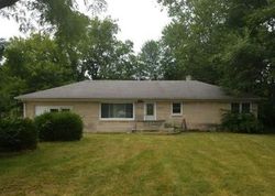  E Springhill Dr, Terre Haute IN