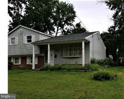 Foreclosure Listing in CLEVELAND AVE WEST BERLIN, NJ 08091