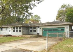 Foreclosure Listing in SOUTHGATE AVE LANSING, MI 48910