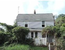 Foreclosure Listing in PINE HOLLOW RD OYSTER BAY, NY 11771