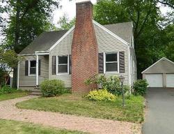Foreclosure Listing in POOL RD NORTH HAVEN, CT 06473