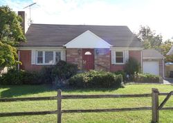 Foreclosure Listing in CHARLES ST DARIEN, CT 06820