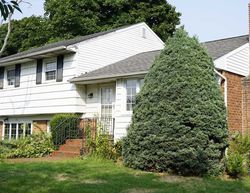 Foreclosure Listing in MARSAK LN SYOSSET, NY 11791