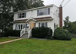 Foreclosure Listing in W 16TH ST DEER PARK, NY 11729