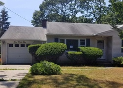 Foreclosure Listing in RICHLAND BLVD BRIGHTWATERS, NY 11718