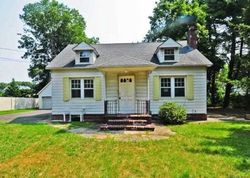 Foreclosure Listing in SOUTHERN BLVD NESCONSET, NY 11767