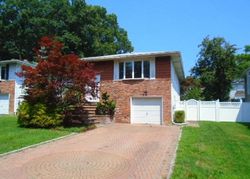  Truxton Rd, Huntington Station NY