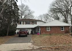  Whitney Ln, Coram NY