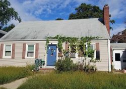 Foreclosure Listing in 11TH AVE HUNTINGTON STATION, NY 11746