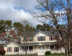  Eastport Manor Rd, Manorville NY