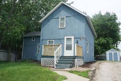 Foreclosure Listing in W 10TH ST DIXON, IL 61021