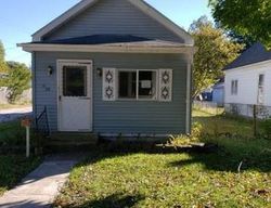 Foreclosure Listing in S 21ST ST TERRE HAUTE, IN 47803