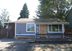 Foreclosure Listing in SE 66TH AVE PORTLAND, OR 97206