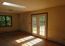 Foreclosure Listing in COLTS NECK RD FARMINGDALE, NJ 07727