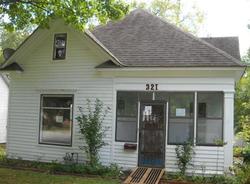 Foreclosure Listing in E 9TH ST BAXTER SPRINGS, KS 66713