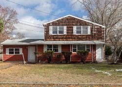 Foreclosure Listing in NEWTON AVE SELDEN, NY 11784