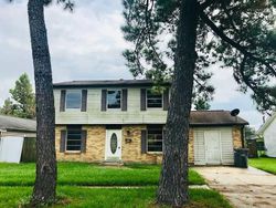 Foreclosure Listing in HOLY CROSS PL KENNER, LA 70065