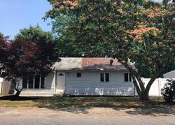 Foreclosure Listing in MANATUCK BLVD BAY SHORE, NY 11706