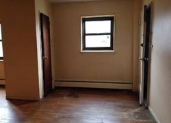 Foreclosure Listing in PARK AVE APT B3 AMITYVILLE, NY 11701
