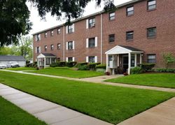 Foreclosure Listing in PARK AVE APT B3 AMITYVILLE, NY 11701