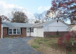  Sandpiper Ln, Coram NY