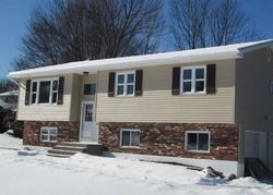 Foreclosure Listing in OXFORD RD NEW WINDSOR, NY 12553