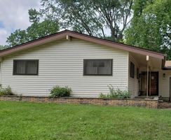  Fairway Dr, Springfield IL