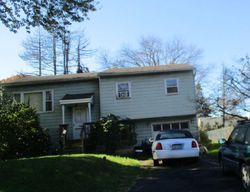 Foreclosure Listing in N HAWTHORNE AVE LANGHORNE, PA 19047