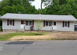 Foreclosure Listing in MAYWOOD LN BRISTOL, CT 06010