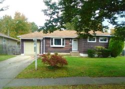 Foreclosure Listing in MARGARET RD MASSAPEQUA, NY 11758