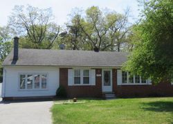 Foreclosure Listing in HUGHESVILLE MANOR DR HUGHESVILLE, MD 20637