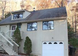 Foreclosure Listing in CLIFF DR AVON, CT 06001