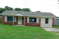 Foreclosure Listing in E GARDNER ST PAULS VALLEY, OK 73075