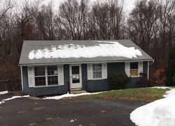 Foreclosure Listing in TUDOR LN NAUGATUCK, CT 06770