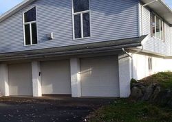 Foreclosure Listing in CHURCH ST MOSCOW, PA 18444