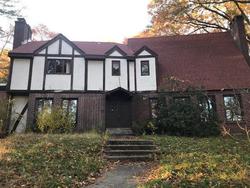 Foreclosure in  LAURA RD Hamden, CT 06514