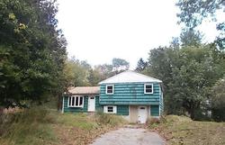 Foreclosure Listing in LONE OAK DR NEW MILFORD, CT 06776