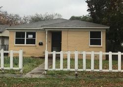 Foreclosure Listing in W AVENUE F ROBSTOWN, TX 78380