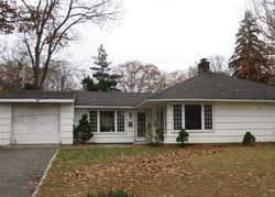 Foreclosure in  HEMLOCK LN Glen Cove, NY 11542